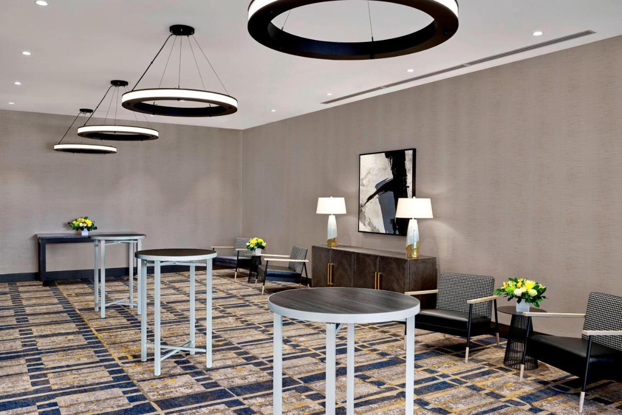 Delta Hotels By Marriott Calgary Downtown Eksteriør billede